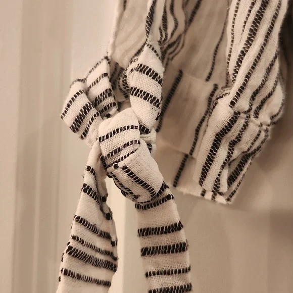 Reformation Striped Linen Dress Size Medium Without Belt - Picture 5 of 9